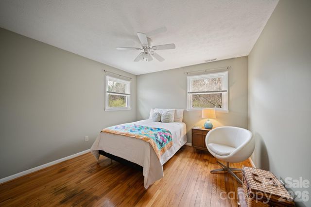 26 Cedar Hill Road, Asheville, NC 28806