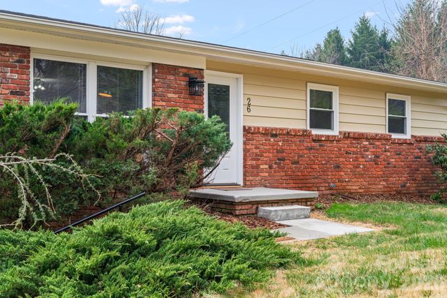 26 Cedar Hill Road, Asheville, NC 28806