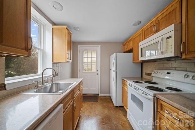 26 Cedar Hill Road, Asheville, NC 28806