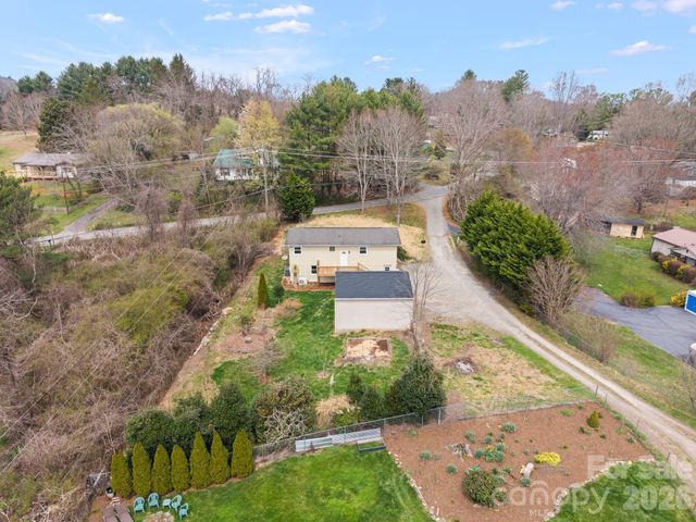 26 Cedar Hill Road, Asheville, NC 28806