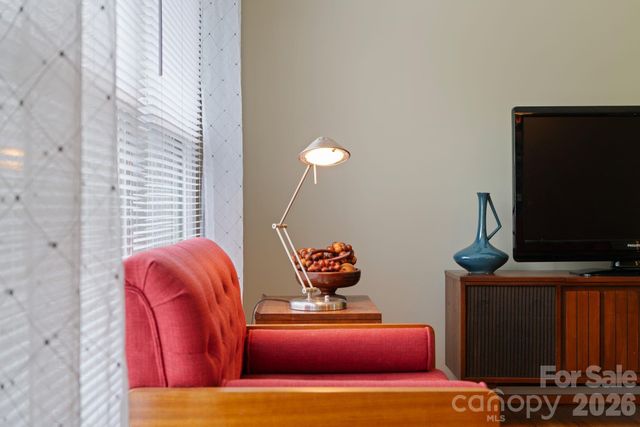 26 Cedar Hill Road, Asheville, NC 28806