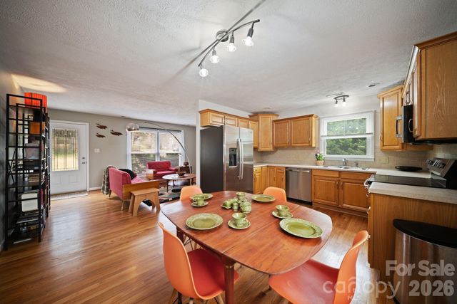 26 Cedar Hill Road, Asheville, NC 28806