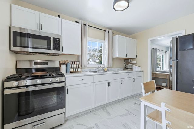 916 Baxter Street, Fort Wayne, IN 46806