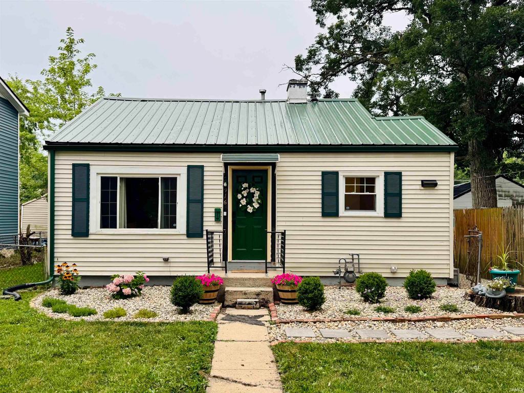 916 Baxter Street, Fort Wayne, IN 46806