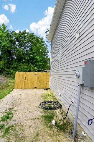 572 Laurel ST, Franklin, VA 23851