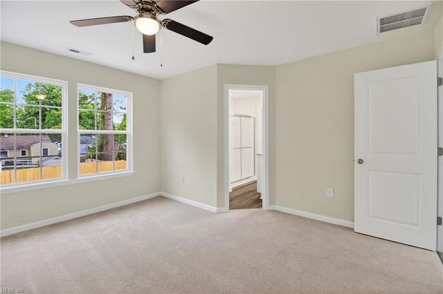 572 Laurel ST, Franklin, VA 23851