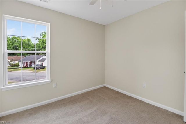 572 Laurel ST, Franklin, VA 23851