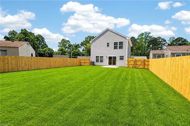 572 Laurel ST, Franklin, VA 23851