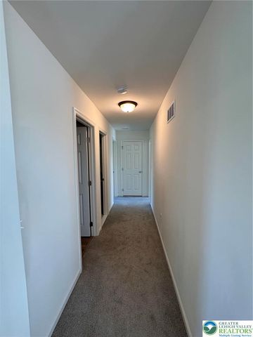 5052 Bellflower Drive, North Whitehall Twp, PA 18078