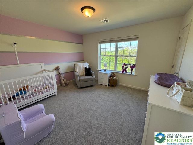 5052 Bellflower Drive, North Whitehall Twp, PA 18078
