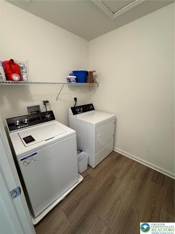 5052 Bellflower Drive, North Whitehall Twp, PA 18078