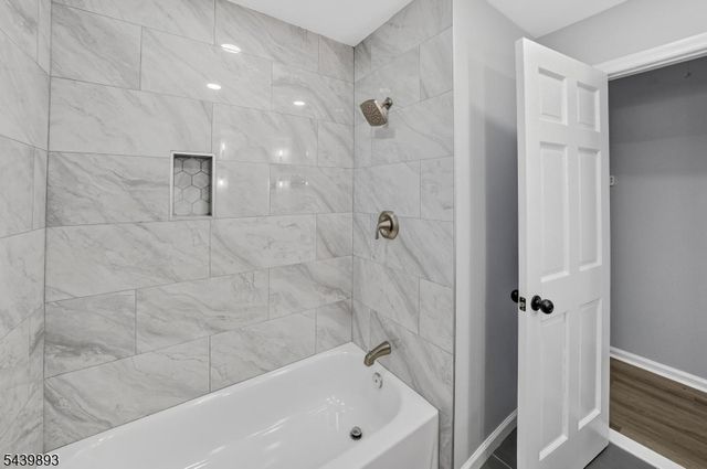 3 Fulper Pl, Clinton Twp., NJ 08809