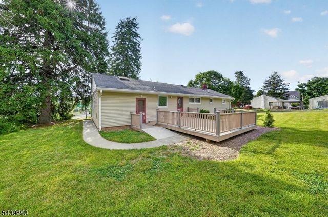 3 Fulper Pl, Clinton Twp., NJ 08809