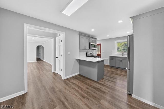3 Fulper Pl, Clinton Twp., NJ 08809