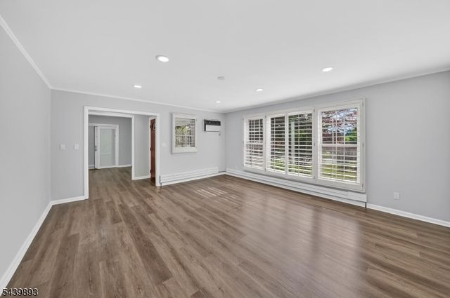 3 Fulper Pl, Clinton Twp., NJ 08809