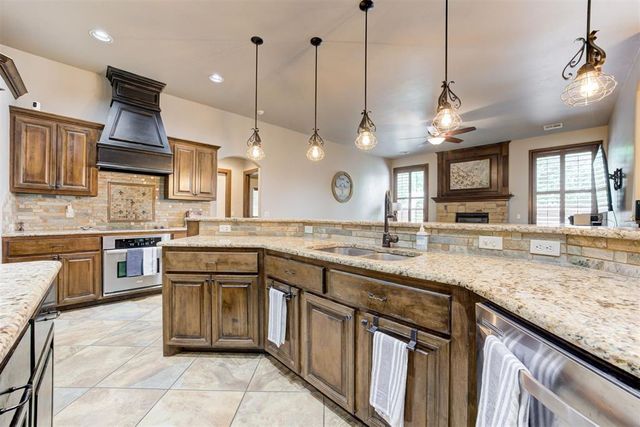 1813 NW 193rd Circle, Edmond, OK 73012