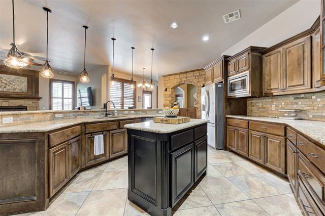 1813 NW 193rd Circle, Edmond, OK 73012