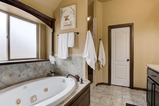 1813 NW 193rd Circle, Edmond, OK 73012