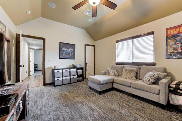 1813 NW 193rd Circle, Edmond, OK 73012