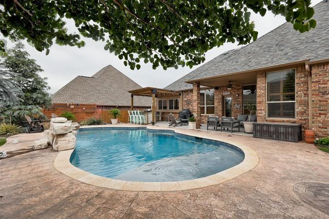 1813 NW 193rd Circle, Edmond, OK 73012