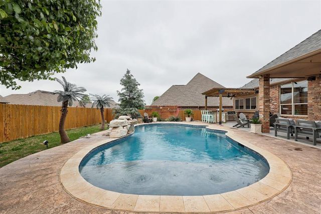 1813 NW 193rd Circle, Edmond, OK 73012