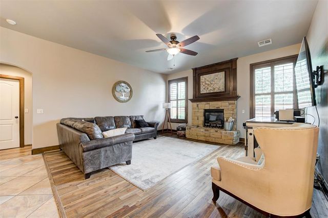 1813 NW 193rd Circle, Edmond, OK 73012