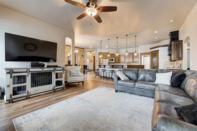 1813 NW 193rd Circle, Edmond, OK 73012