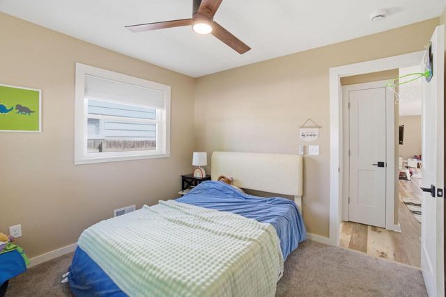 4554 S Vermont AVENUE, Saint Francis, WI 53235