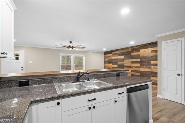 1323 Peggy Lane, Tunnel Hill, GA 30755