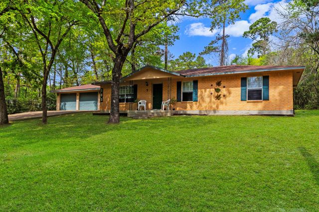 163 Westwood Drive E, Trinity, TX 75862