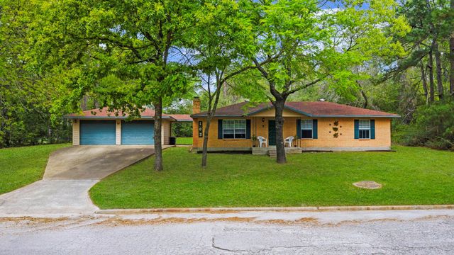 163 Westwood Drive E, Trinity, TX 75862