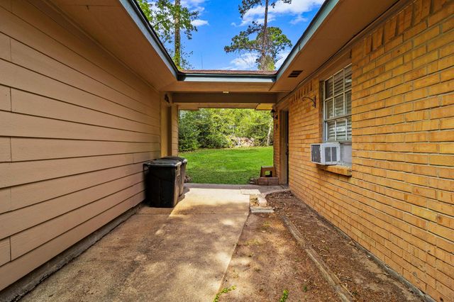 163 Westwood Drive E, Trinity, TX 75862