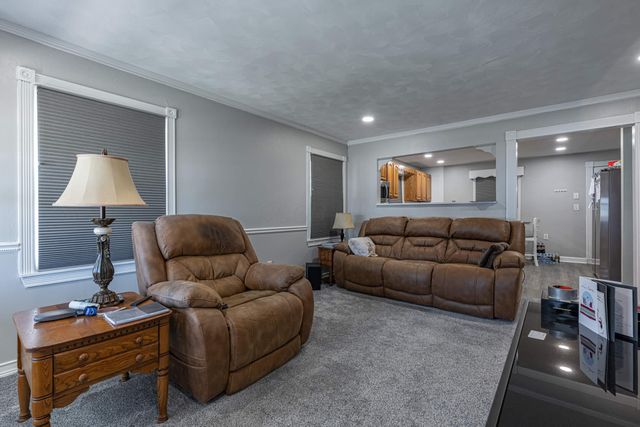 515 N Clairmont Avenue, Springfield, OH 45503