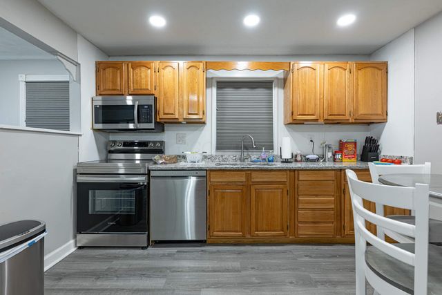 515 N Clairmont Avenue, Springfield, OH 45503