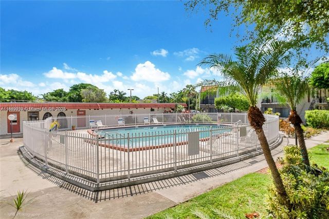 8701 SW 141st St A7, Palmetto Bay, FL 33176