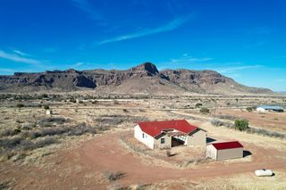 12 Wagon Rd, Alpine, TX 79830