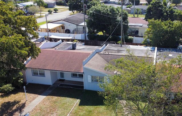 810 N Golf Dr 810, Hollywood, FL 33021