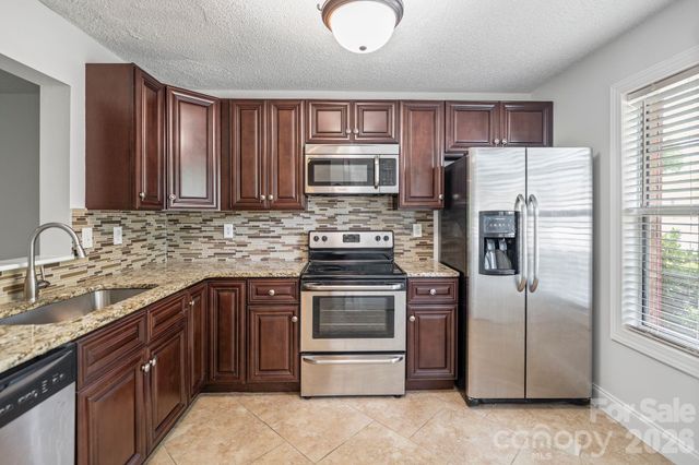 9710 Old Gate Drive, Matthews, NC 28105