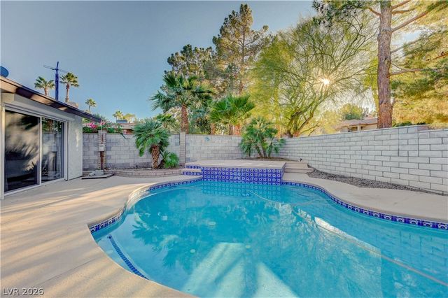 2231 Marlboro Drive, Henderson, NV 89014