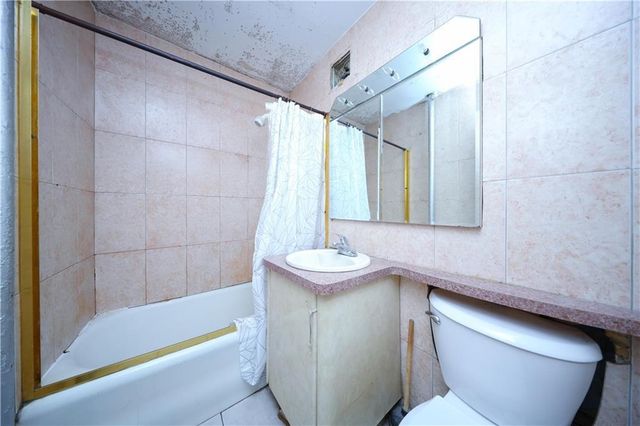 1215 Avenue U, Brooklyn, NY 11229