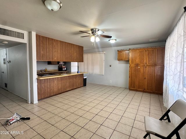 3525 W MARYLAND Avenue, Phoenix, AZ 85019