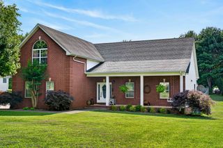 120 Strassle Dr, White House, TN 37188