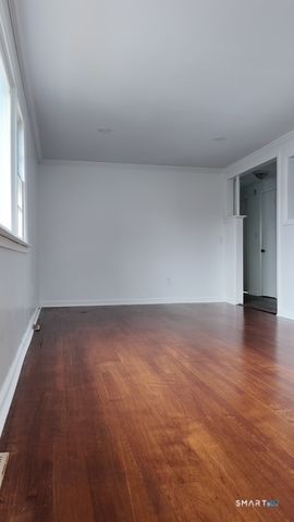 131 Ruth Street 2nd Floor, Bridgeport, CT 06606