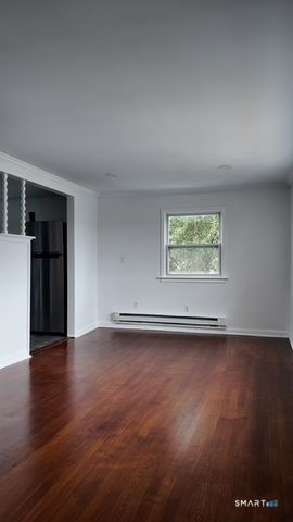 131 Ruth Street 2nd Floor, Bridgeport, CT 06606