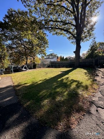 131 Ruth Street 2nd Floor, Bridgeport, CT 06606