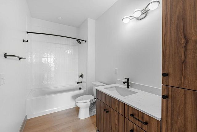 640 Wisconsin Avenue N 634, Golden Valley, MN 55427