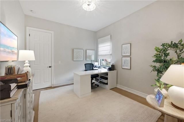 1467 Mockingbird DR, Naples, FL 34120