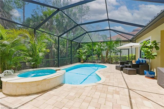 1467 Mockingbird DR, Naples, FL 34120