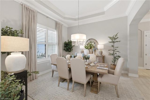 1467 Mockingbird DR, Naples, FL 34120