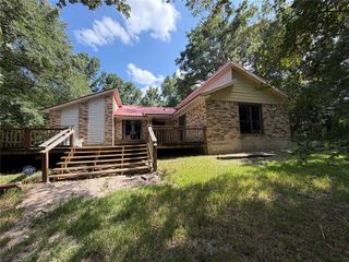 606 Pine Tree Road, Huntsville, TX 77320